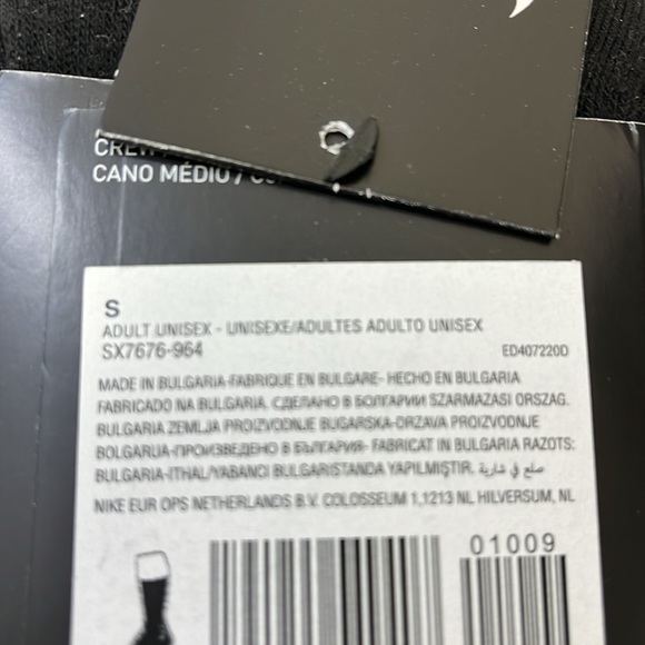 Nike Every Day. Cotton Socks 3 pair Size S Adult Unisex MWT - Picture 5 of 5